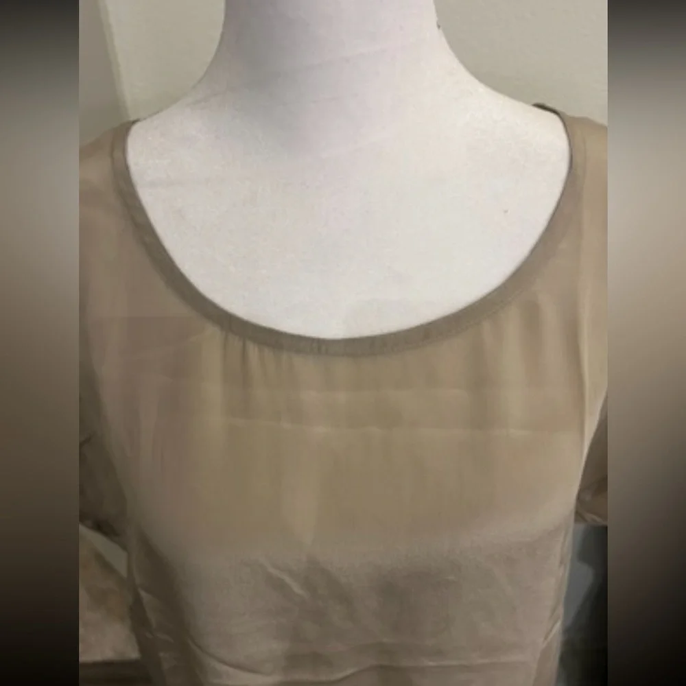 American Vintage SILK Tan Cap Sleeve Blouse Relaxed Boxy Style - Picture 2 of 6